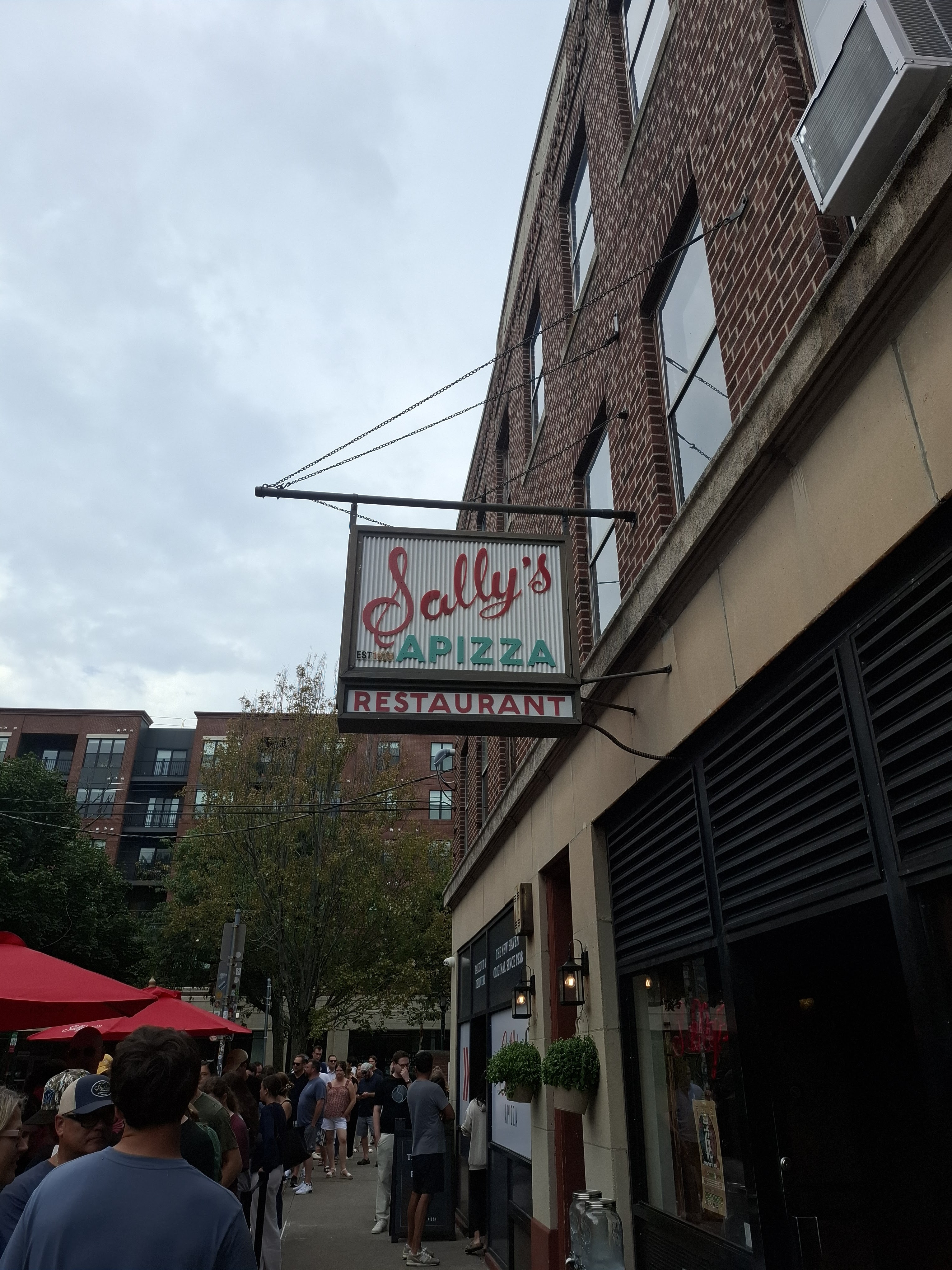 Sally's Apizza