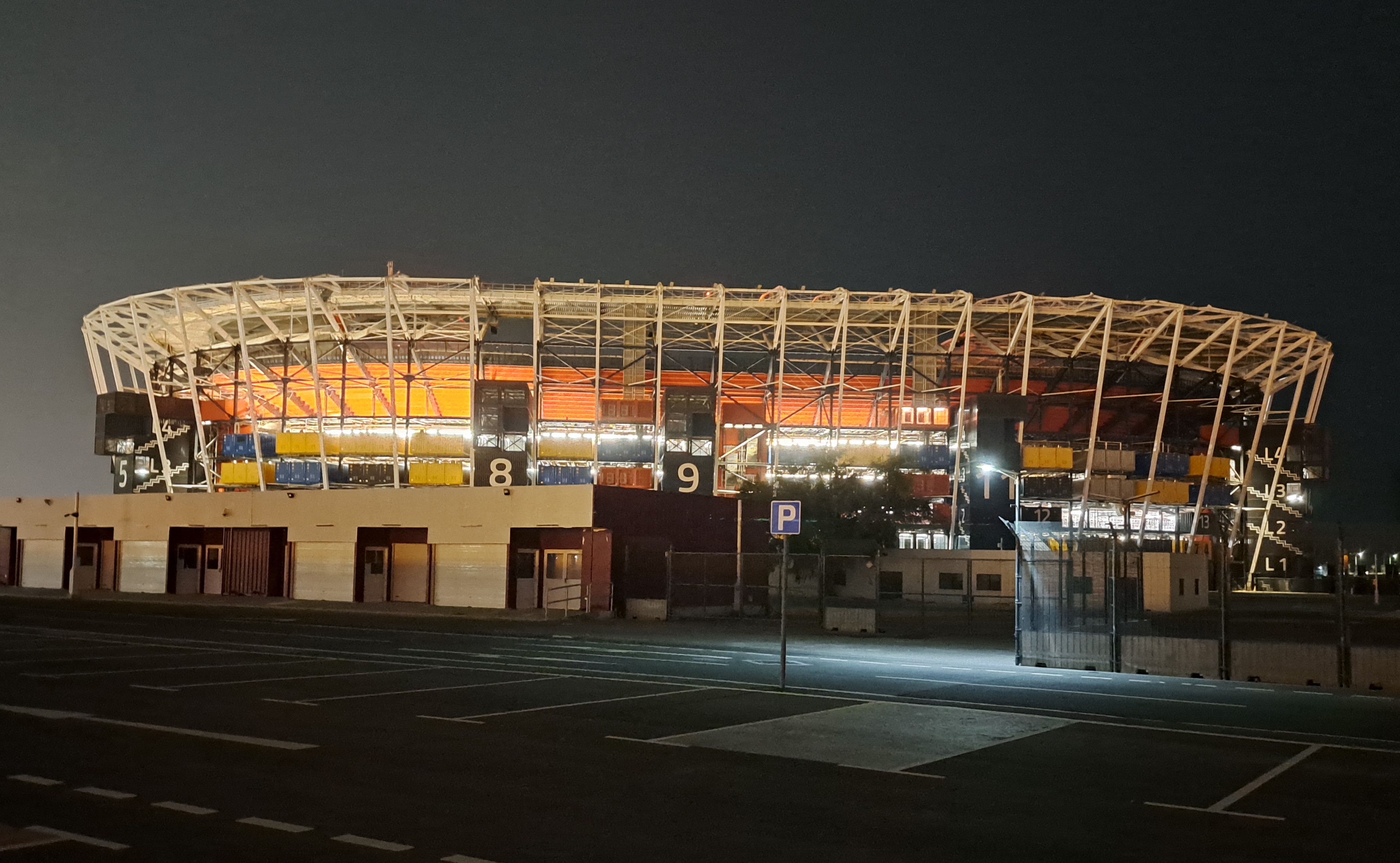 Shipping container world cup 2022 stadium 974